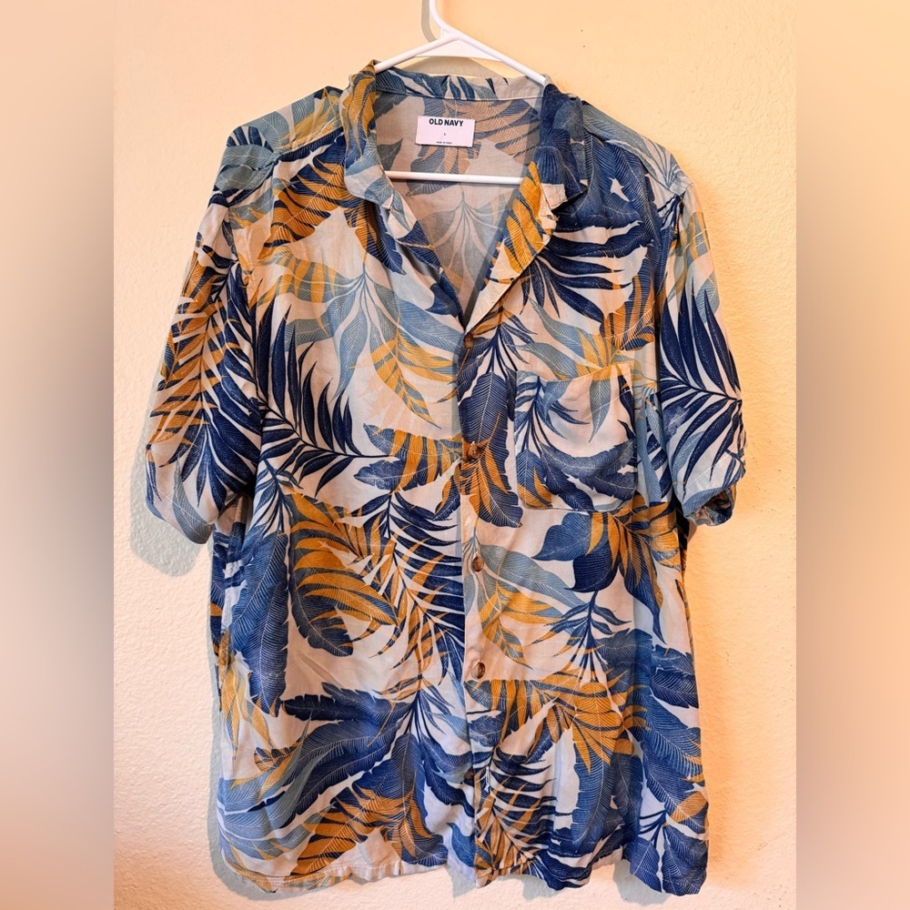 Old Navy Men’s Large Hawaiian Shirt Tropical Palm Print Blue Yellow
